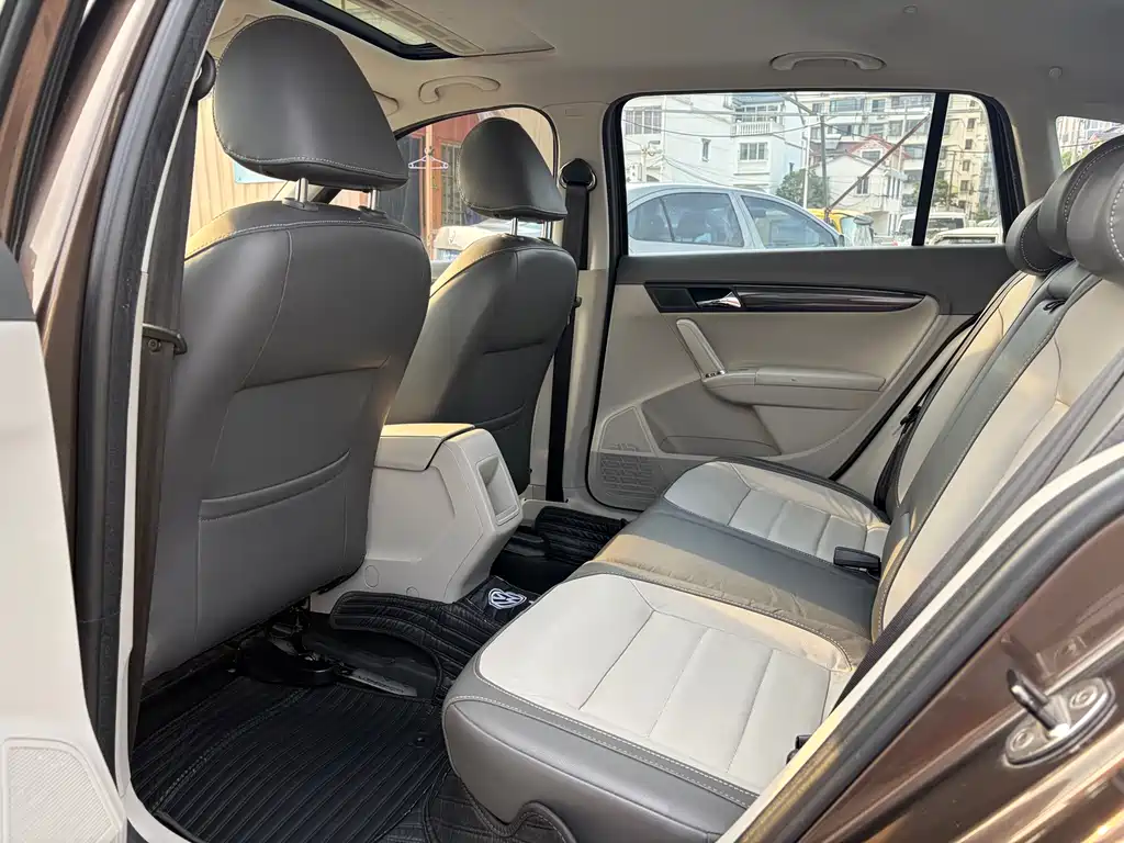 Lavida Gran Turismo 2013 1.4TSI Automatic Comfort