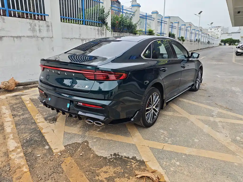 Geely Preface 2023 2.0TD Zhici Qinglu Edition