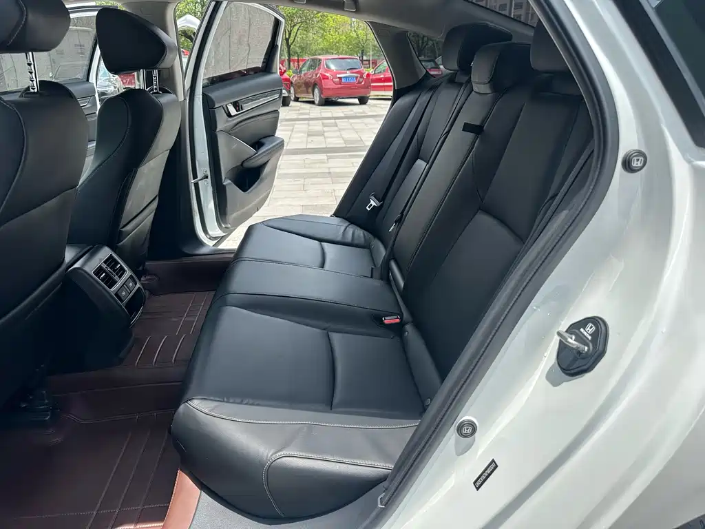 Accord 2022 260TURBO Phantom Night Premium Edition