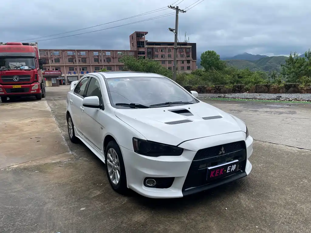 Mitsubishi Lancer EX 2010