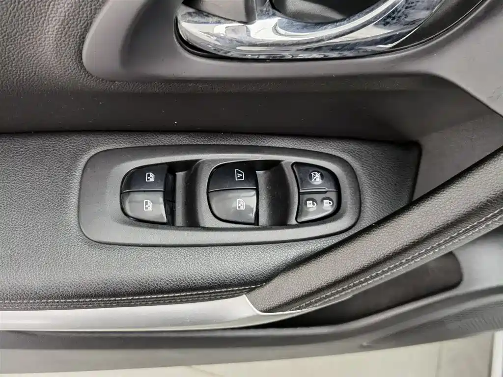 Kadjar 2017 2.0L 2WD Luxury Edition