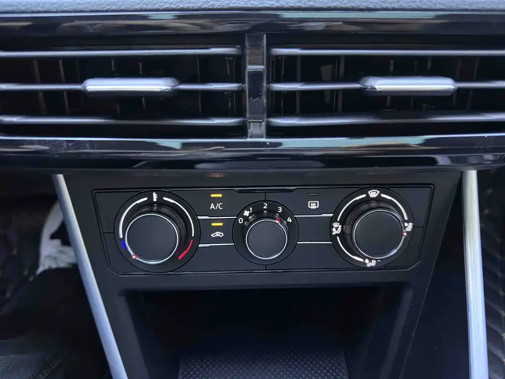 Volkswagen Polo 2021 Plus 1.5L Automatic Colorful Tech Edition