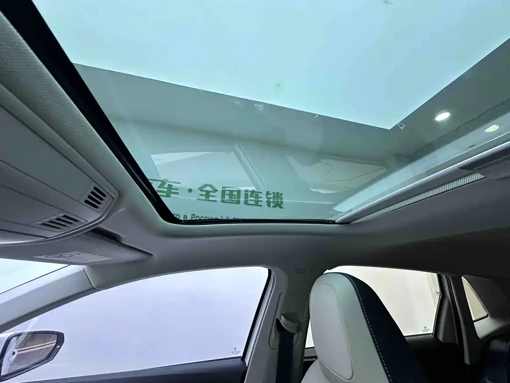 Volkswagen Polo 2021 Plus 1.5L Automatic Colorful Tech Edition