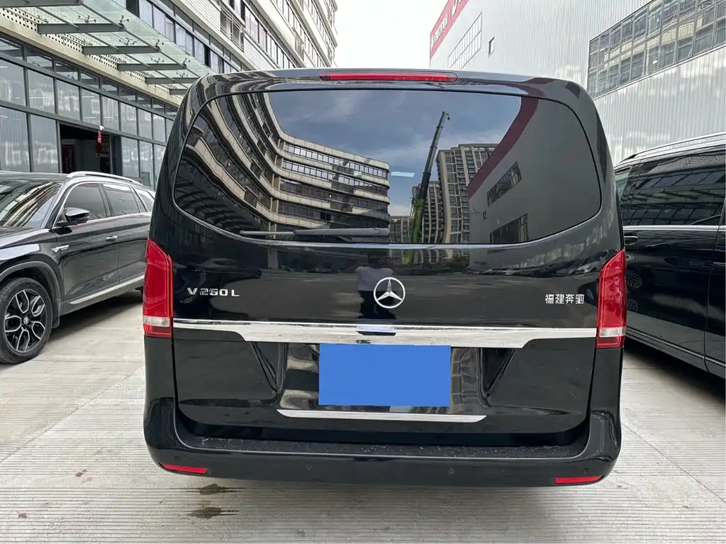 Mercedes-Benz V-Class 2017 V 260 L Exclusive Long Wheelbase
