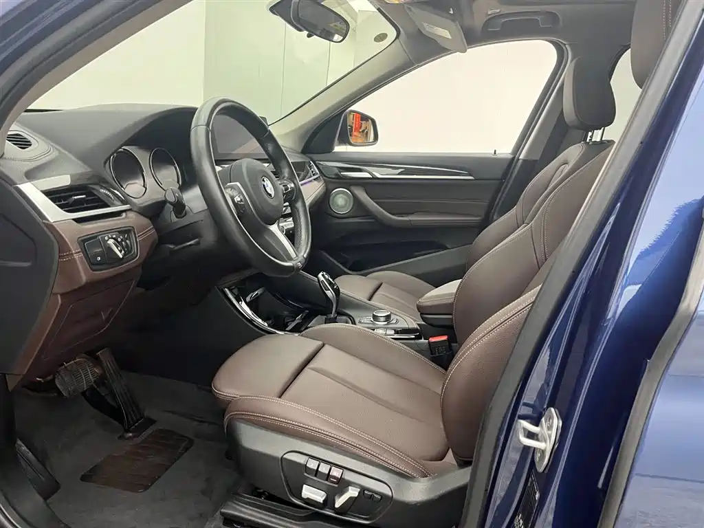 BMW X1 2021 Facelift xDrive25Li Premium Edition - фото 5