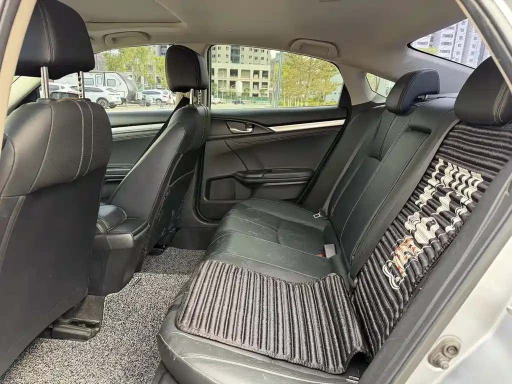 Civic 2016 model 220TURBO CVT Prestige