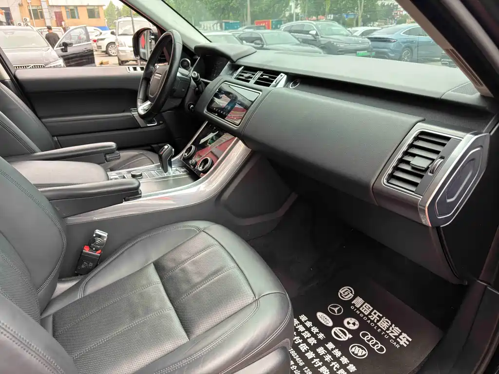 Range Rover Sport 2020 3.0 L6 SE