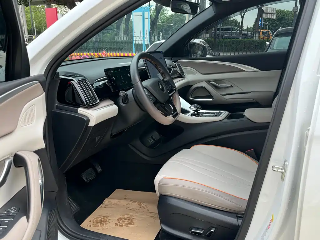 BYD Song Pro DM-i 2024