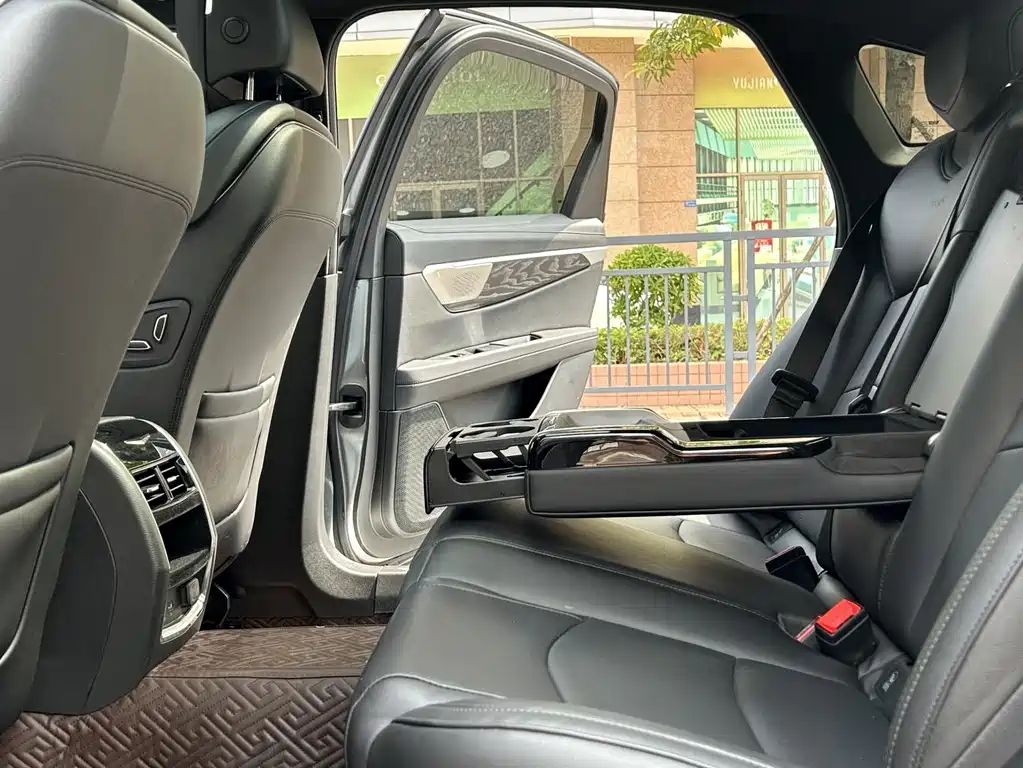 Cadillac CT6 2023 28T Luxury