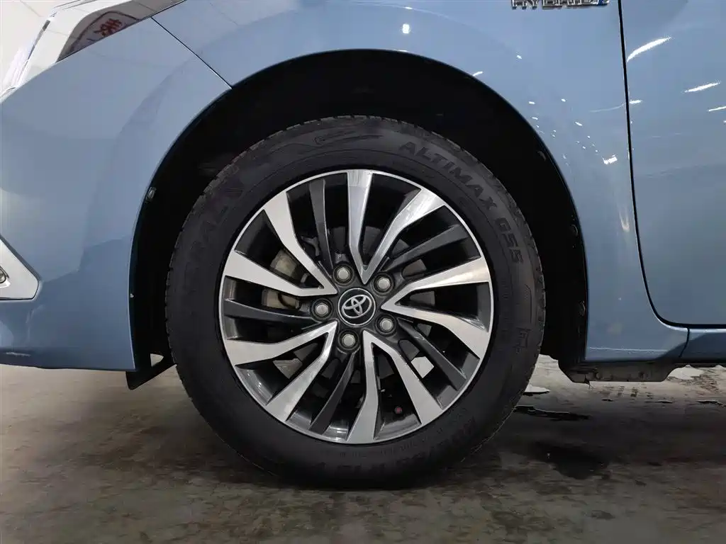 Corolla 2017 Facelift Hybrid 1.8L E-CVT Elite Edition