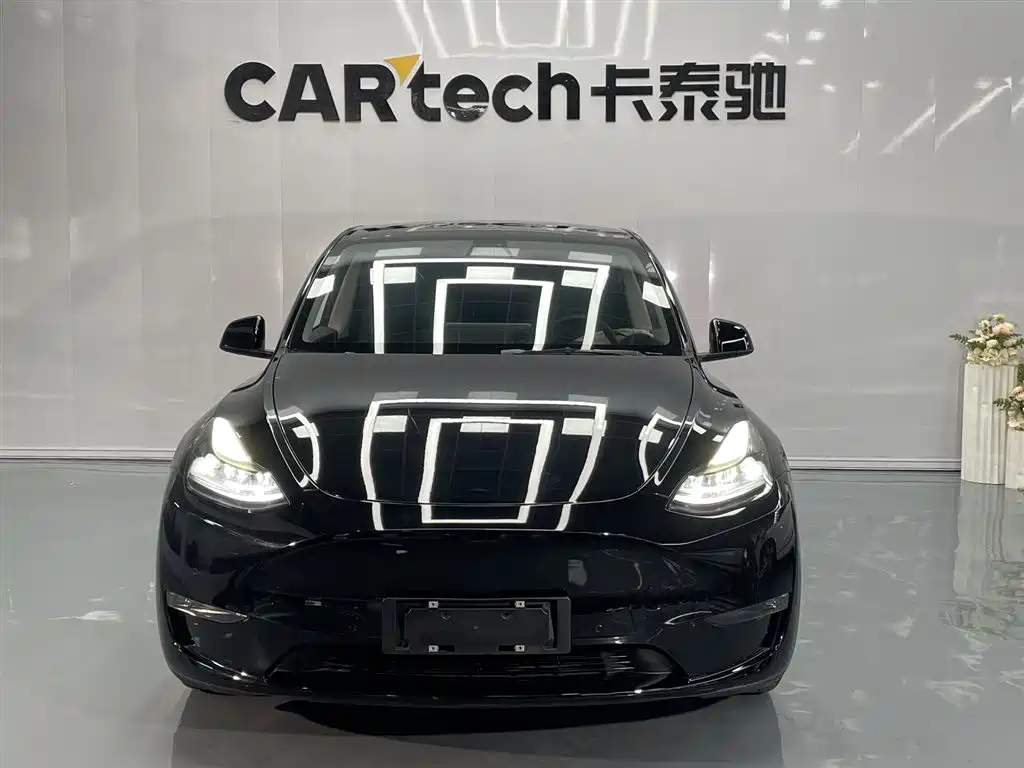 Tesla Model Y 2022 RWD