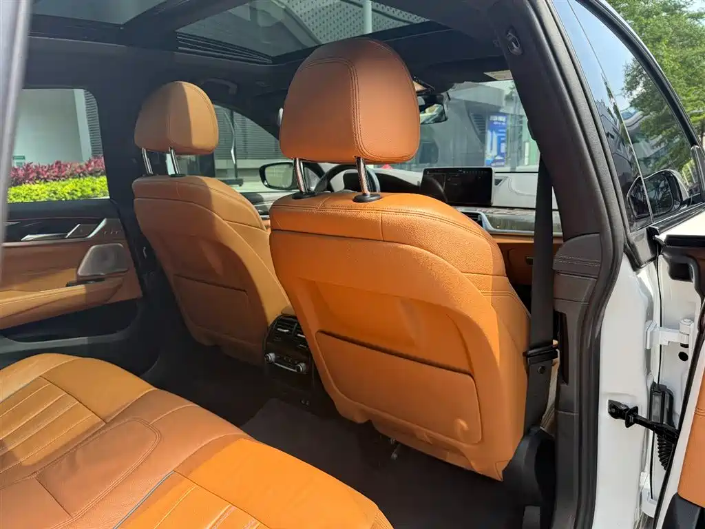 BMW 6 Series GT 2021 630i M Sport Package - фото 6