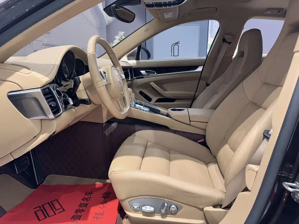 Porsche Panamera 2014 3.0T