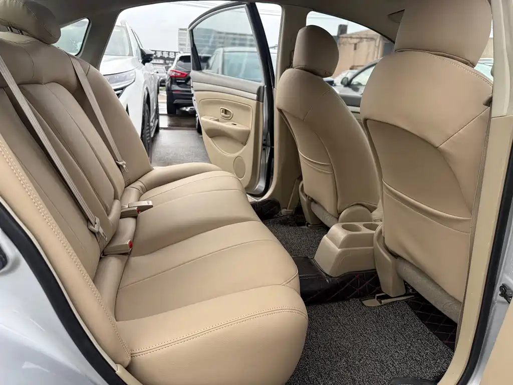 Nissan Sylphy 2019 Classic 1.6XE+ CVT Smart Link Leading Edition