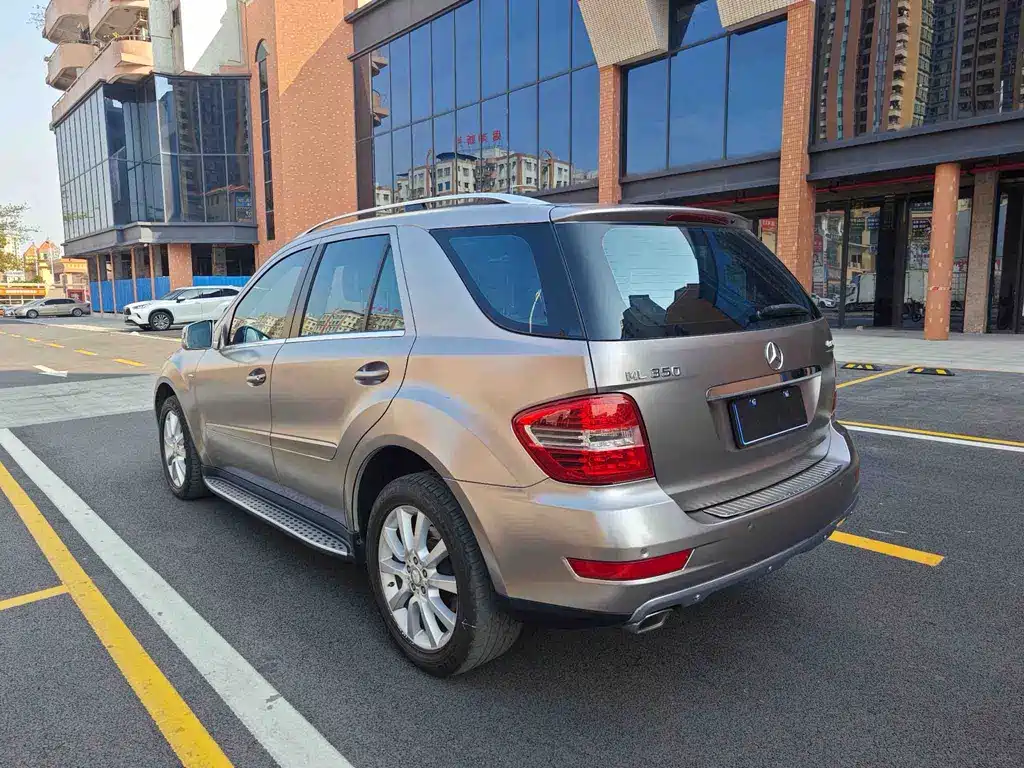 Mercedes-Benz M-Class 2010 ML 350 4MATIC Luxury Special Edition