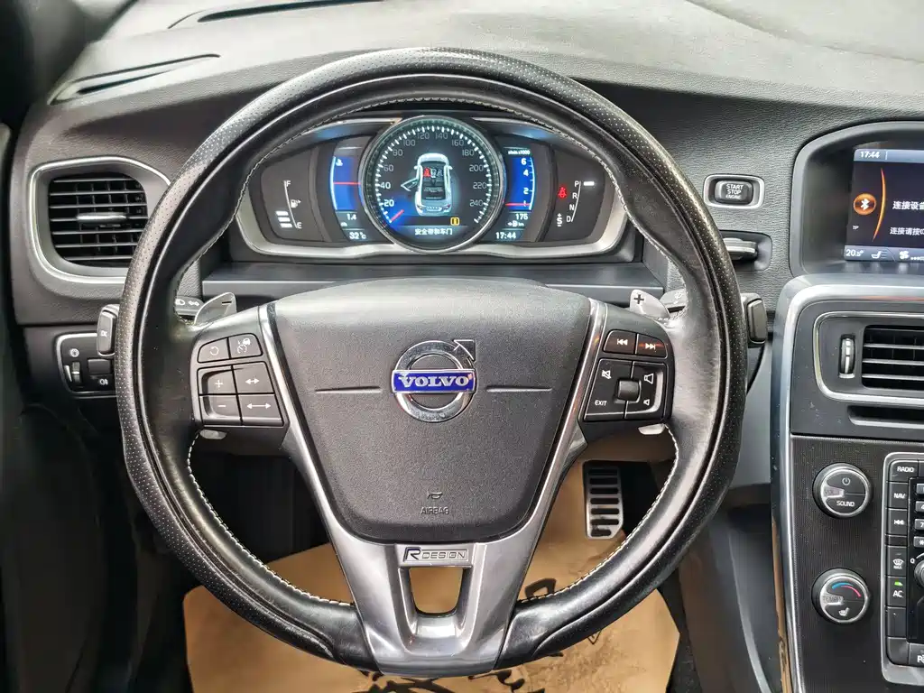 Volvo S60 2014 T5 R-Design