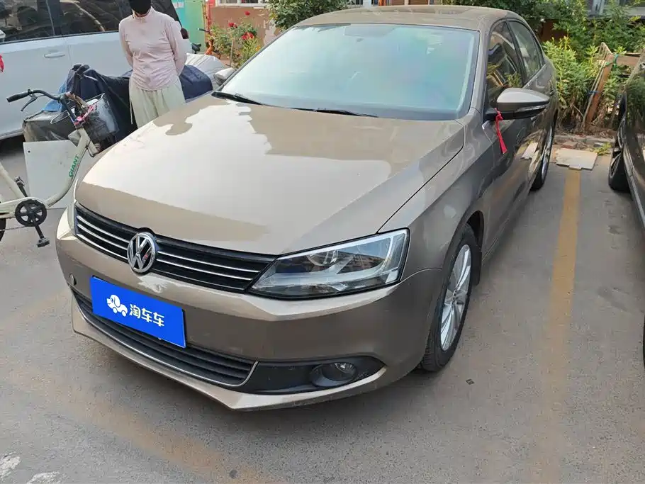 Volkswagen Sagitar 2014 Facelift 1.6L Automatic Comfort Edition