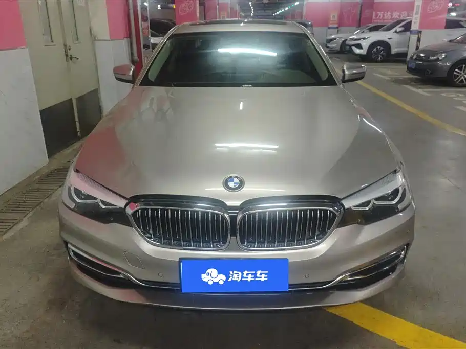 BMW 5 Series 2020 525Li Luxury Package - фото 2