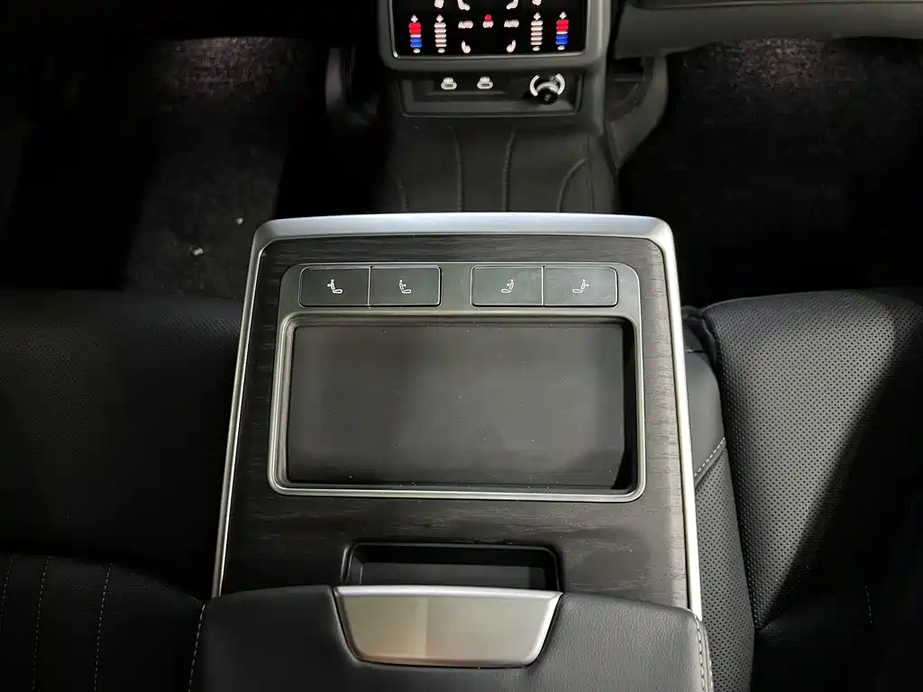 Audi A6L 2026 55 TFSI quattro Prestige Dynamic Edition