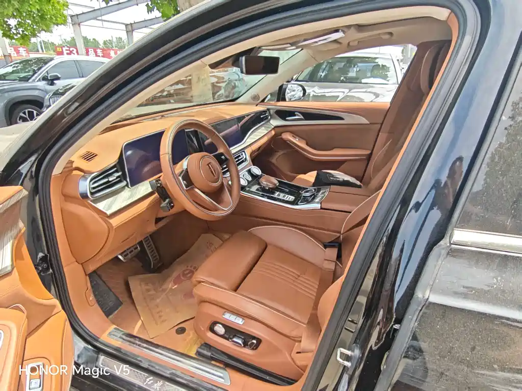 Hongqi H9 2020 2.0T Zhilian Qichang Edition