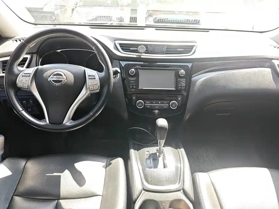 Nissan X-Trail 2014 2.5L CVT Supreme Edition 4WD