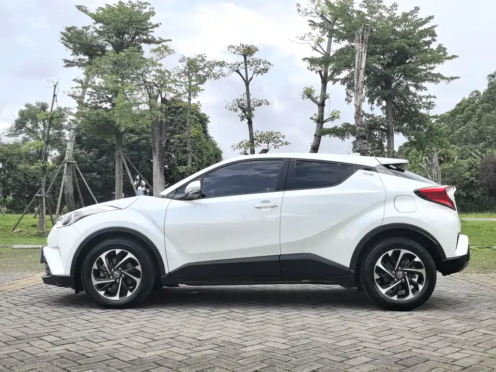 Toyota IZOA 2018 2.0L Yichi Edition China VI