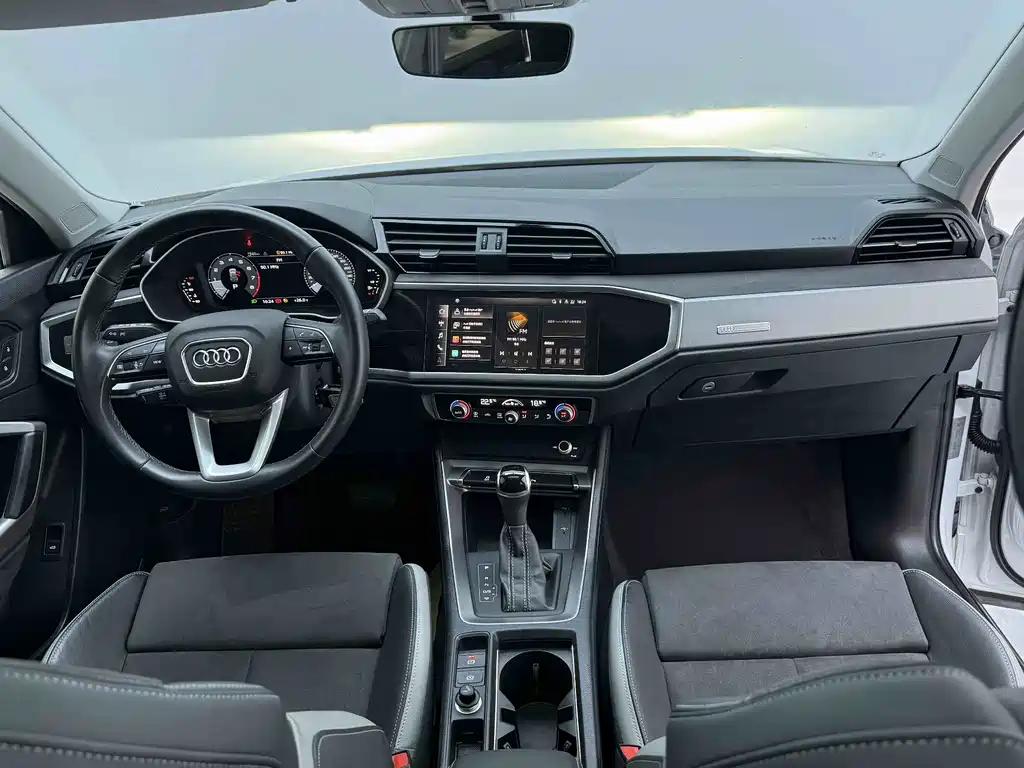 Audi Q3 2022 35 TFSI Entry Dynamic