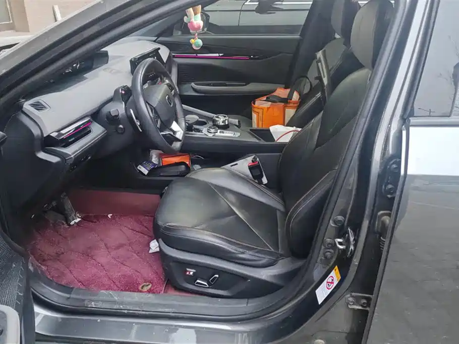 Changan UNI-V 2022 1.5T Premium Edition