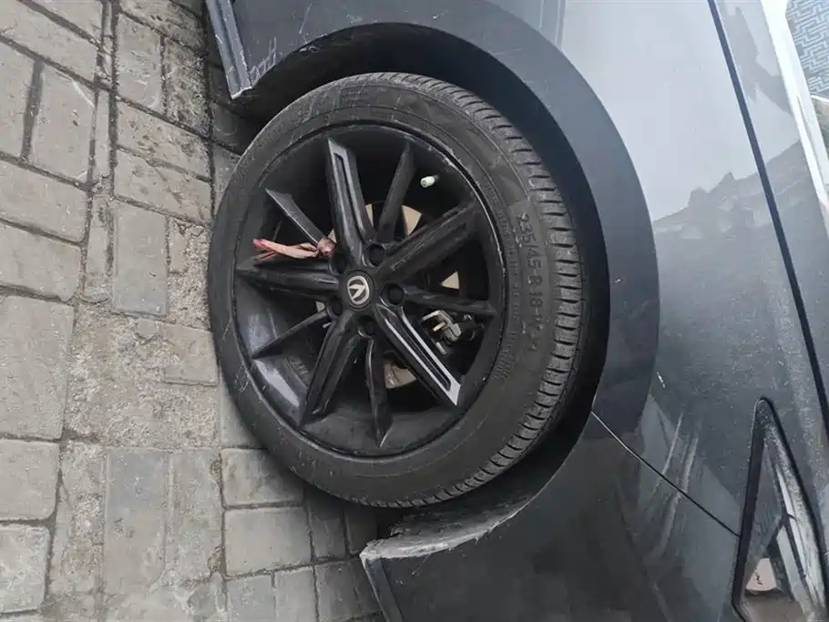 Changan UNI-V 2022 1.5T Premium Edition