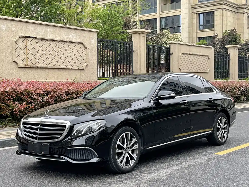 Mercedes-Benz E-Class 2016 E 300 L Fashion