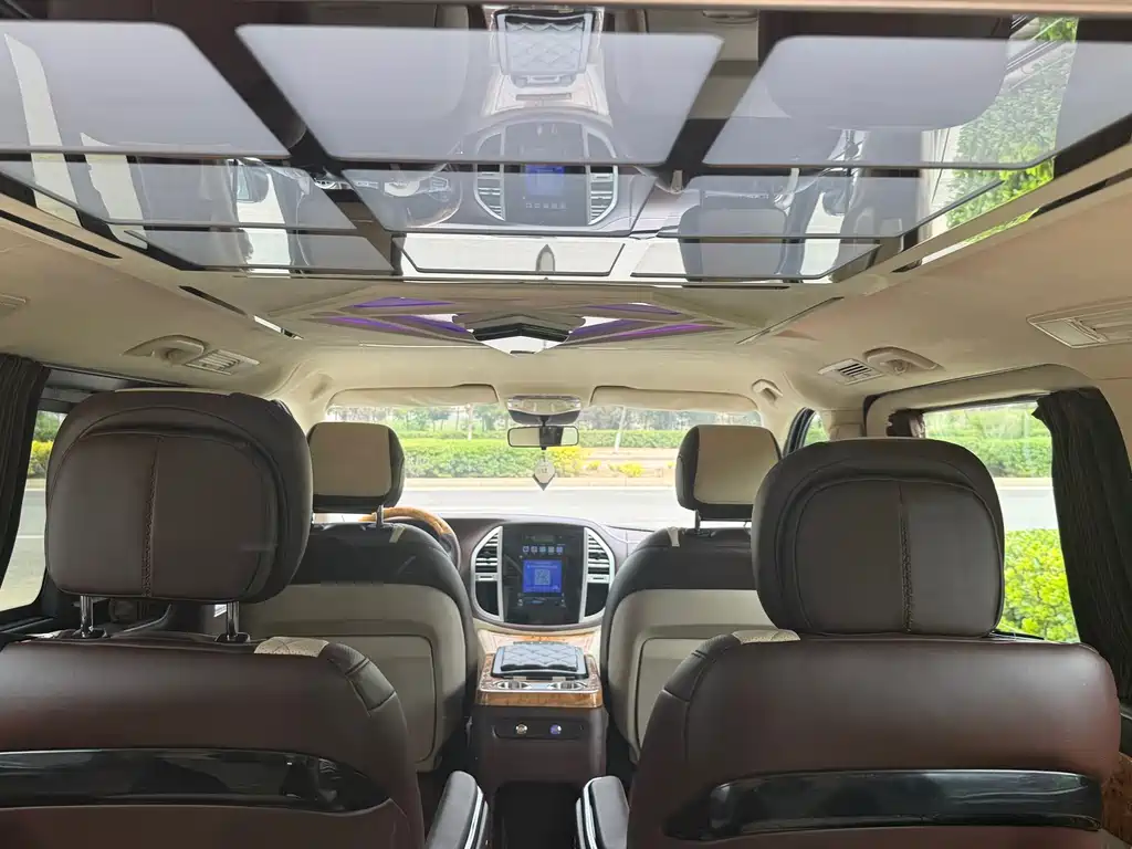 Mercedes-Benz Vito 2018 2.0T Elite Edition 7-Seater China V