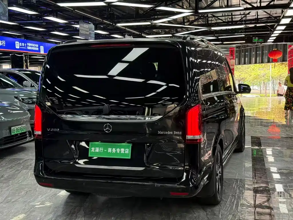 Mercedes-Benz V-Class 2021 V 260 Luxury Edition