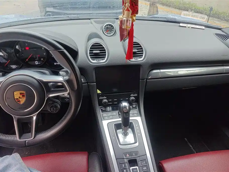 Porsche 718 Boxster 2.0T