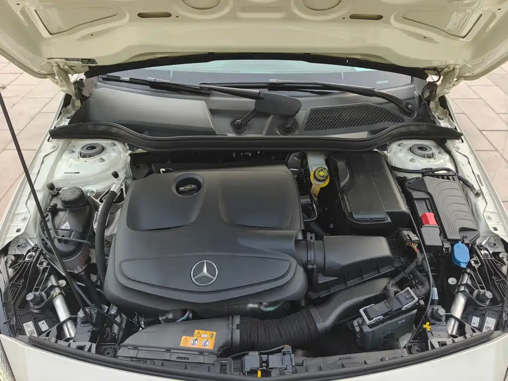 Mercedes-Benz A-Class (Import) 2016 A 200 Fashion Edition