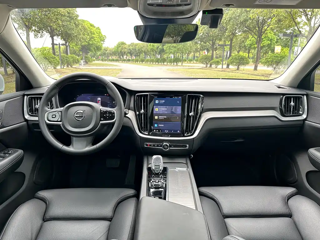 Volvo V60 2023 B5 Inscription