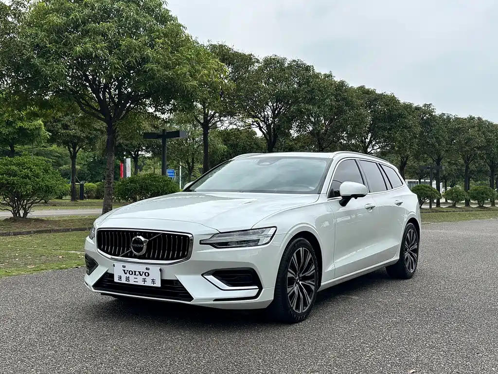 Volvo V60 2023 B5 Inscription