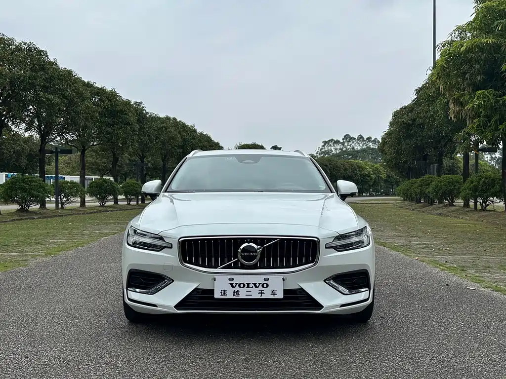 Volvo V60 2023 B5 Inscription