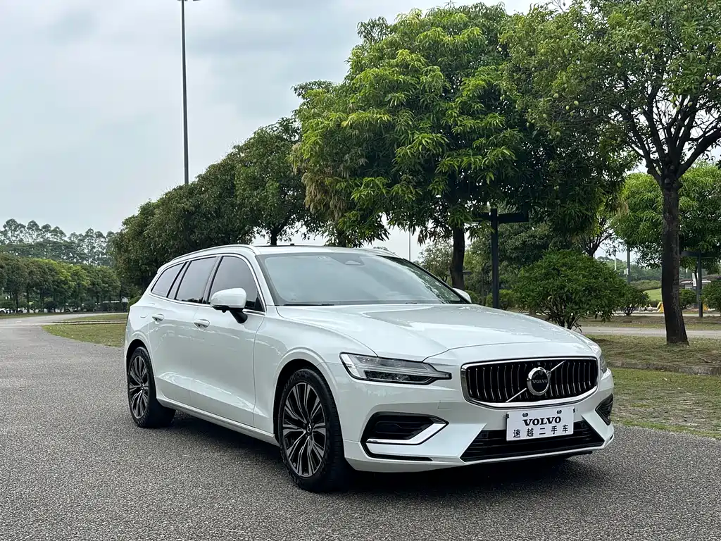 Volvo V60 2023 B5 Inscription