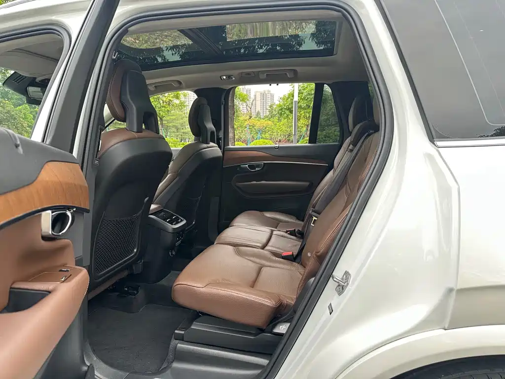 Volvo XC90 2020 T6 Momentum Luxury 7-Seater