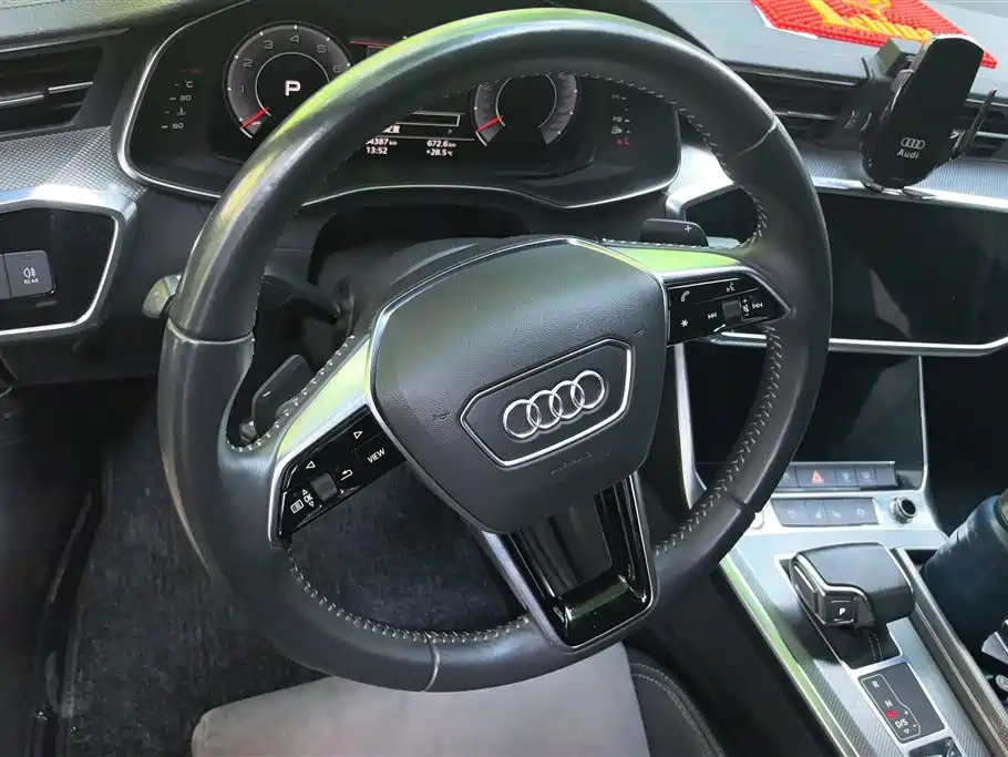 Audi A6L 2019 45 TFSI Zhenxuan Dynamic Edition