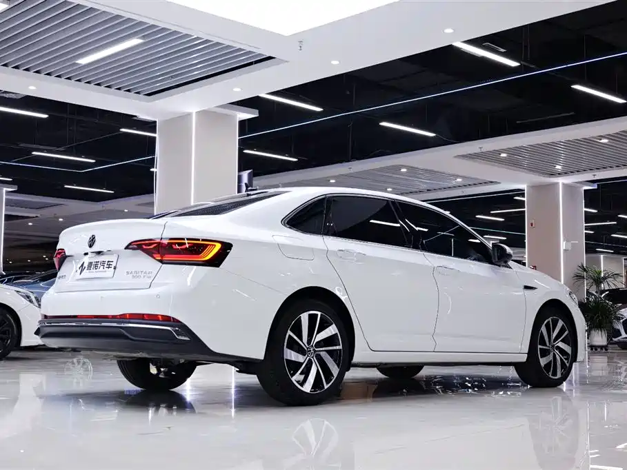 Volkswagen Sagitar 2025 Facelift 300TSI DSG Beyond Edition