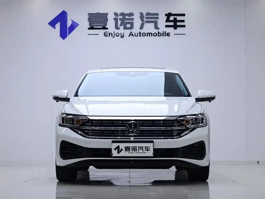 Volkswagen Sagitar 2025 Facelift 300TSI DSG Beyond Edition