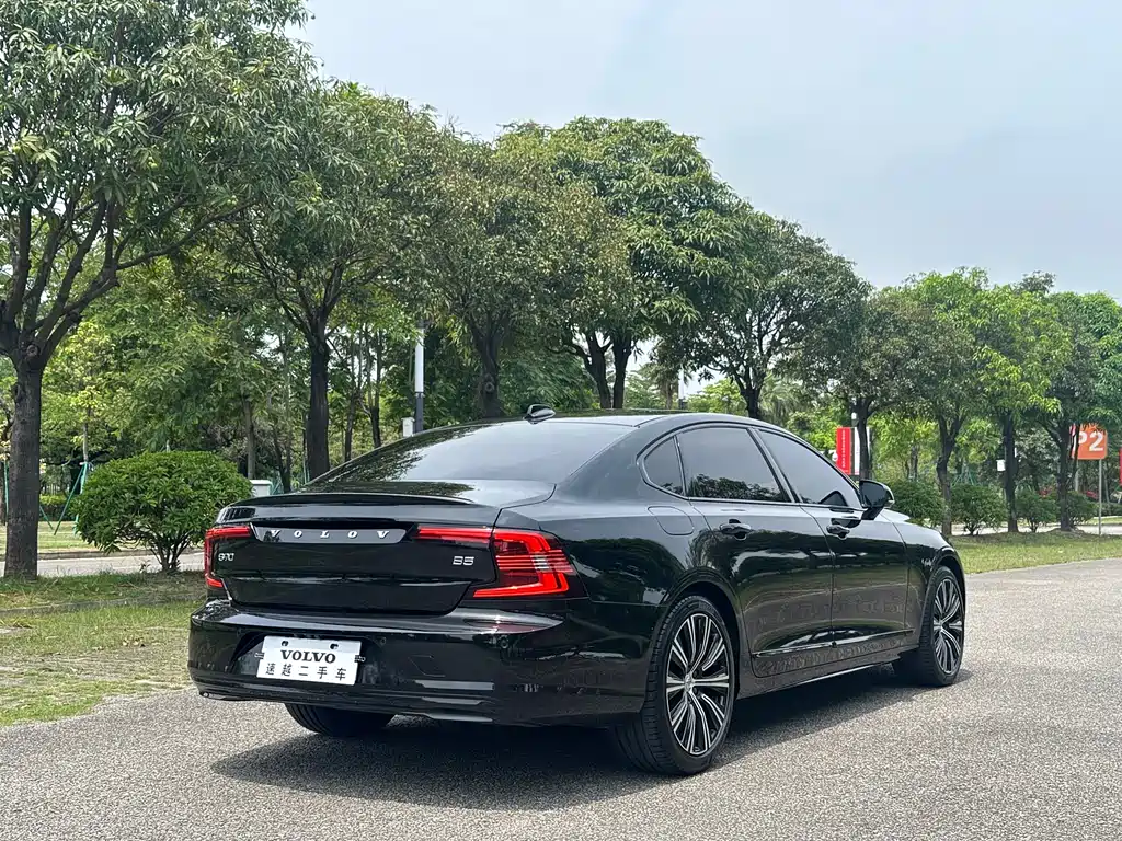 Volvo S90 2024 B5 Zhiyuan Luxury Edition