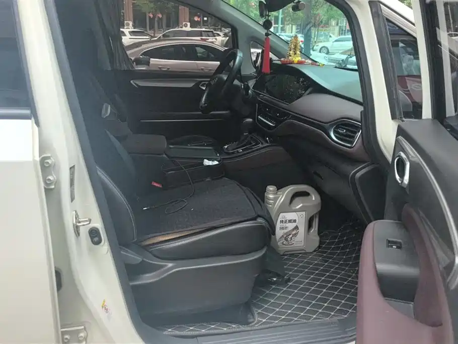 GAC Trumpchi M6 2021 PRO 270T DCT Luxury Edition