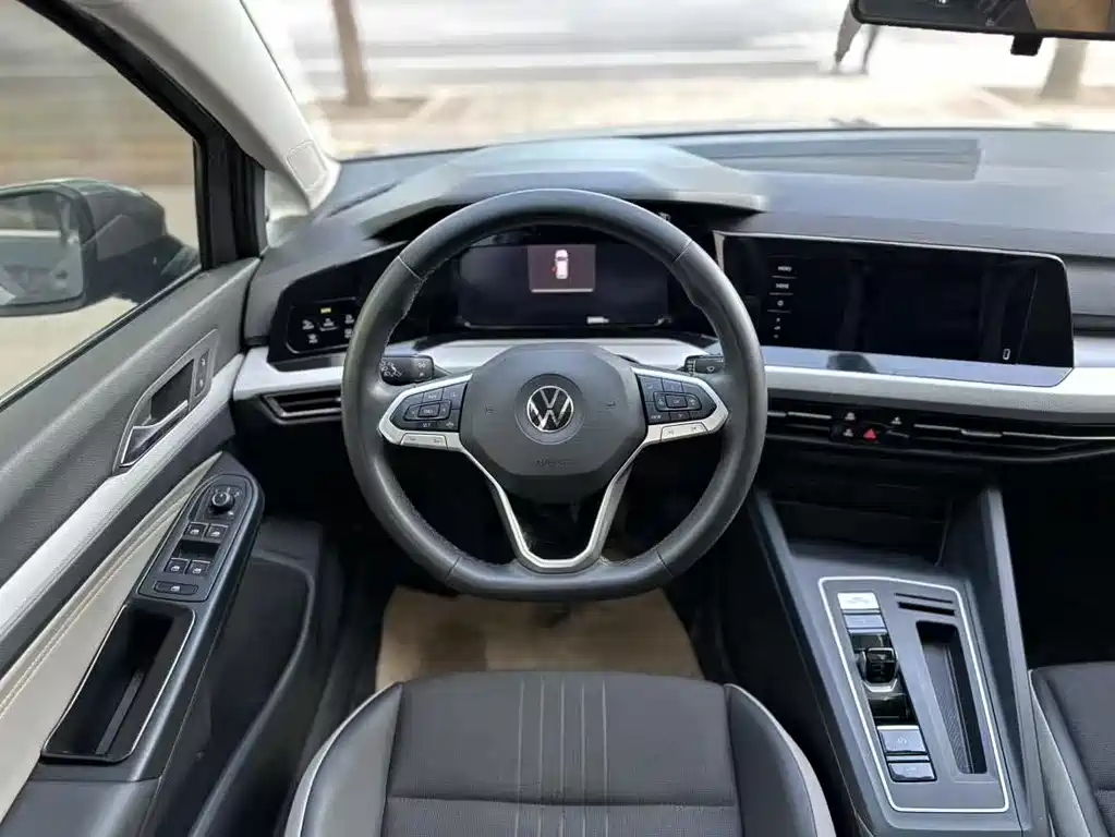 Volkswagen Golf 2021 280TSI DSG Pro