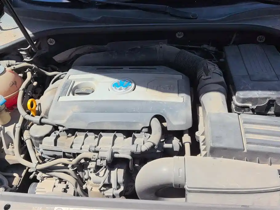 Volkswagen Passat 2014 1.8TSI DSG Zunrong Edition