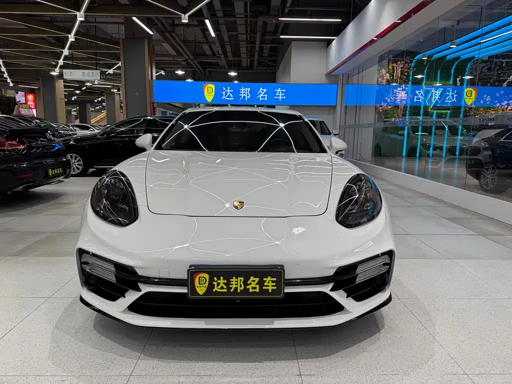 Porsche Panamera 2010 Panamera Turbo 4.8T
