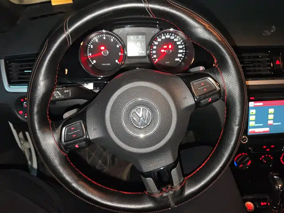 Bora 2014 1.4TSI Automatic Sportline