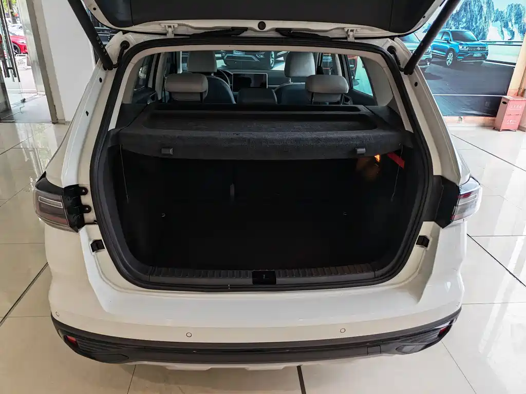 Volkswagen Tharu 2024 300TSI FWD Yuezun Edition