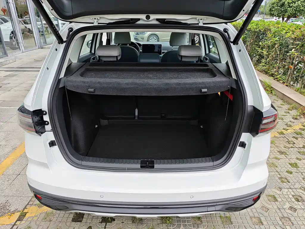 Volkswagen Tharu 2024 300TSI FWD Yuezun Edition